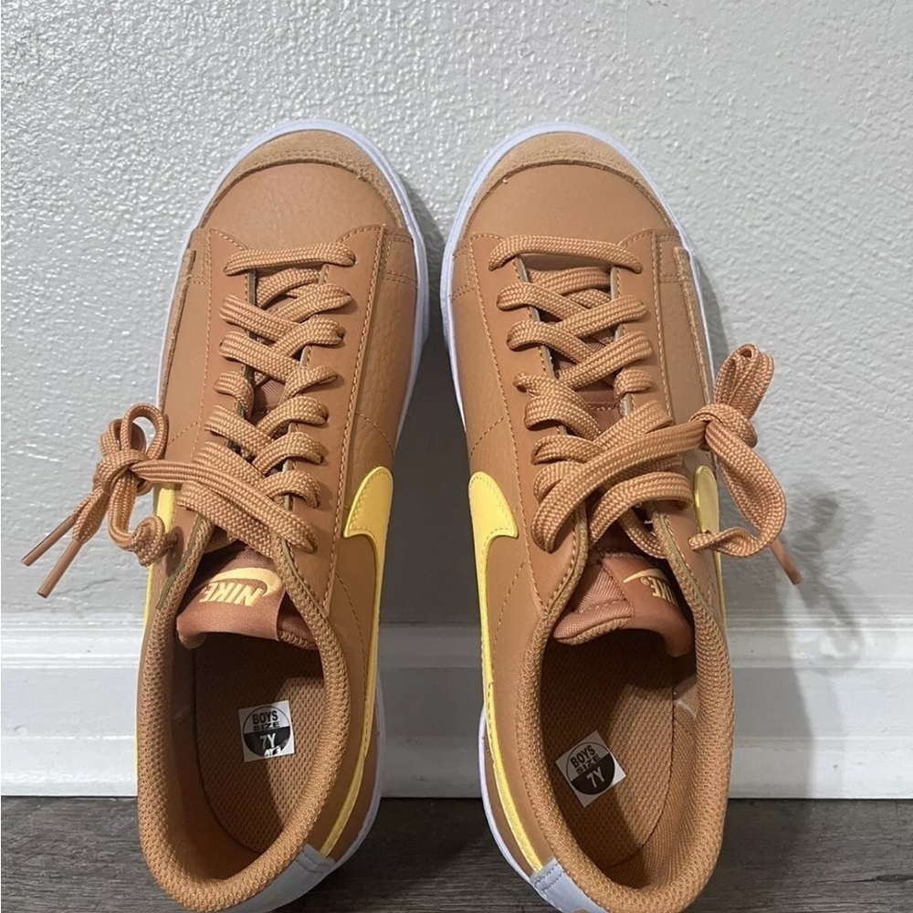 Nike Blazer Low '77 (GS) Amber Brown/Melon Tint Sneaker 7Y/Women 8.5 DA4074 200 - Picture 8 of 11
